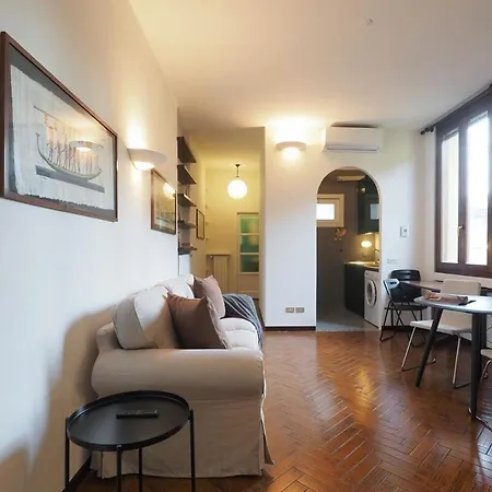 Attico Con Terrazzo Garibaldi - Moscova Apartment *